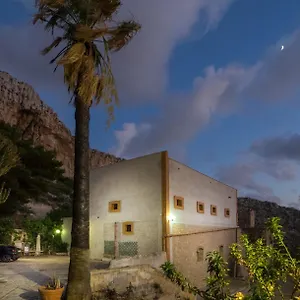 Abbazia Ericina Affittacamere Pensión